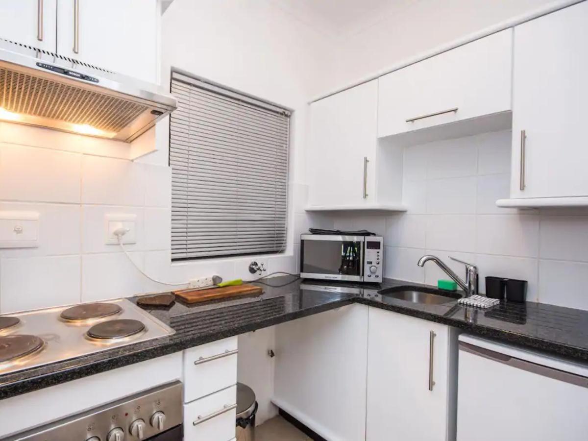 Church Street Luxury Apartments Stellenbosch Bagian luar foto