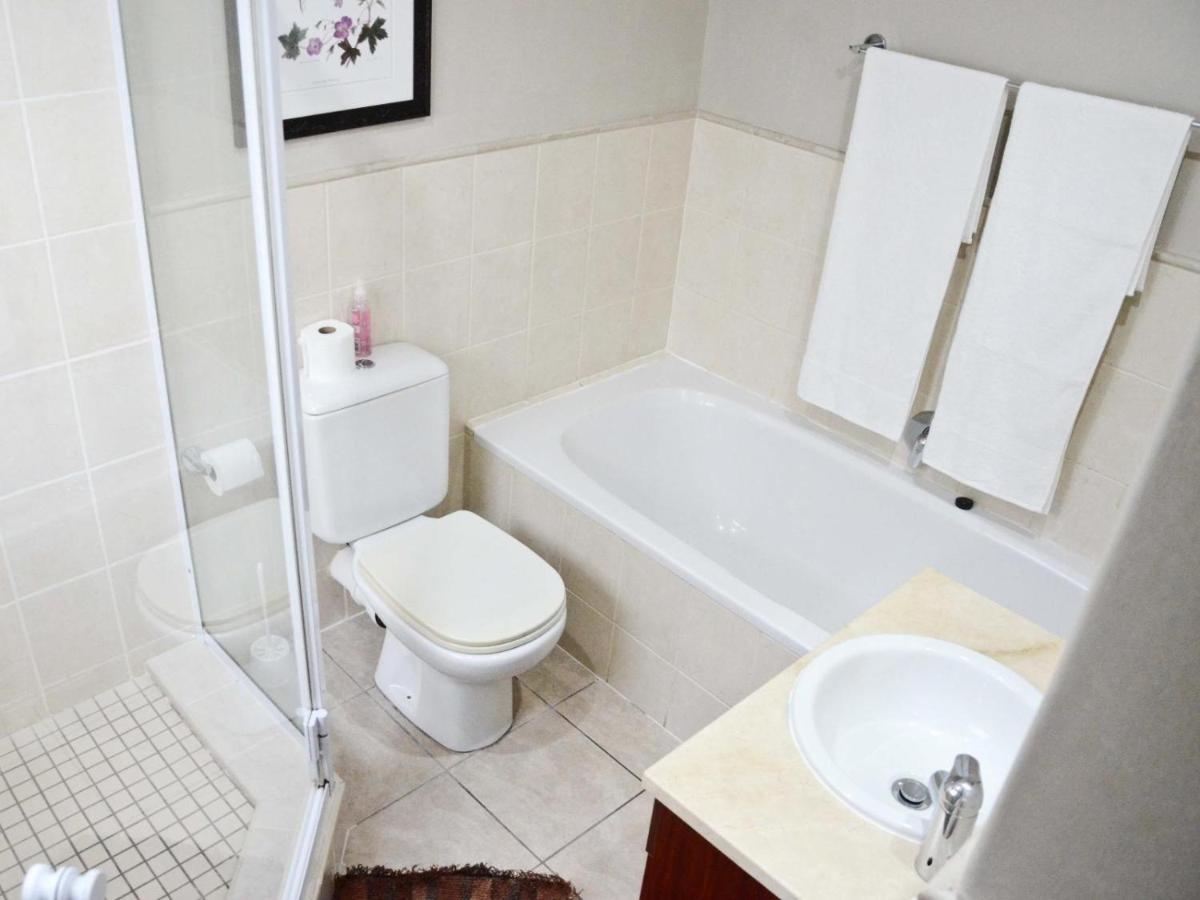 Church Street Luxury Apartments Stellenbosch Bagian luar foto