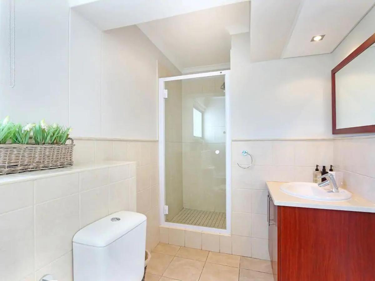 Church Street Luxury Apartments Stellenbosch Bagian luar foto