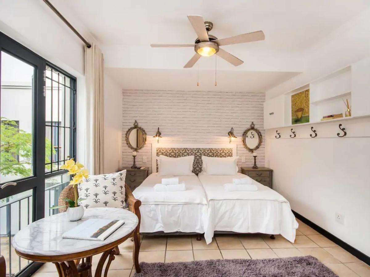 Church Street Luxury Apartments Stellenbosch Bagian luar foto