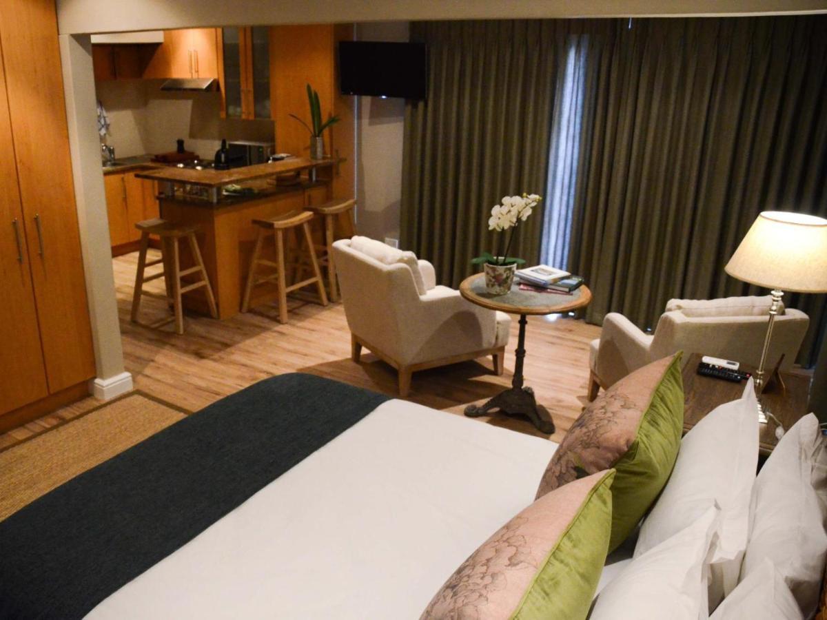 Church Street Luxury Apartments Stellenbosch Bagian luar foto