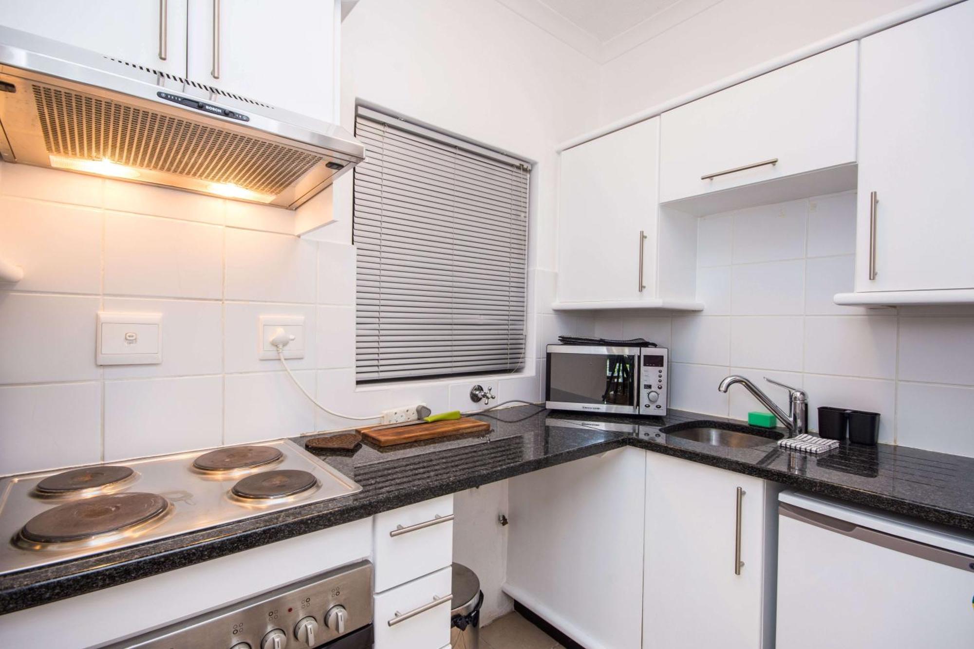 Church Street Luxury Apartments Stellenbosch Bagian luar foto
